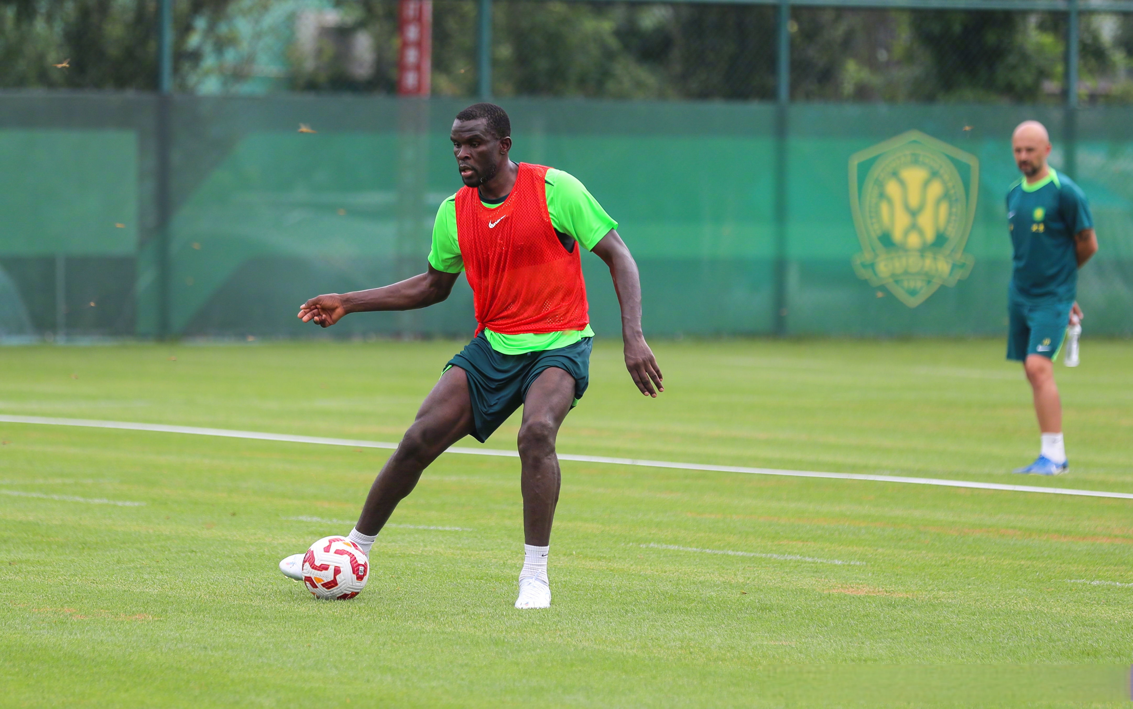 关于冲刺阶段突围战来临,北京国安围绕法甲完成体检,目标明确,年轻球员得到机会的信息 关于冲刺阶段突围战来临,北京国安围绕法甲完成体检,目标明确,年轻球员得到机会的信息