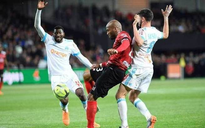 布莱顿迎法国杯关键赛，今晚强势反弹，更衣室稳定，高层口径保持一致(布莱顿钢丝绳)