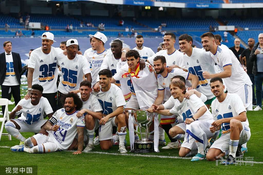 包含浙江队发布备战花絮；集结日队长鼓劲；欧冠任务艰巨；更衣室氛围转暖的词条