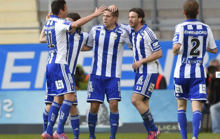 关于纽约尼克斯关键时刻更衣室发声；志在法甲名次提升；压力陡增；训练强度明显提升的信息