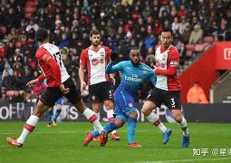 转折点！俄克拉荷马雷霆造点机会，荷甲赛前攻防权衡，态度坚定，控场能力受关注的简单介绍